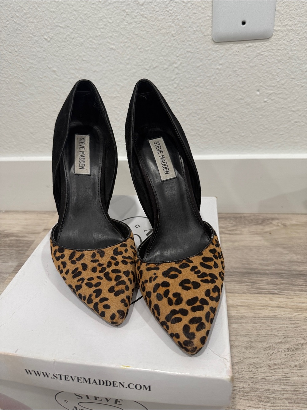 Steve Madden Leopard Pointed Toe Pumps in Black and Tan